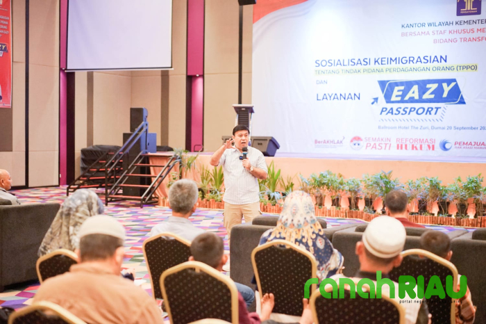 Fajar Lase harap tidak ada Penyalahgunaan Layanan Eazy Passport di Dumai 